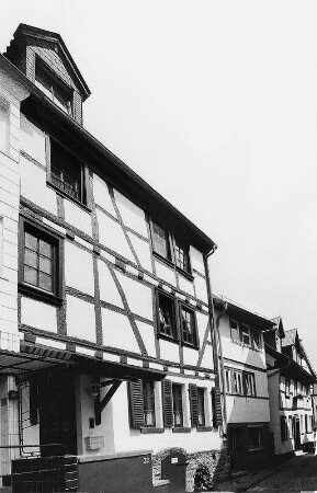 Doppelwohnhaus, Fachwerk; Gelnhausen, Untere Haitzer Gasse 22, Untere Haitzer Gasse 24