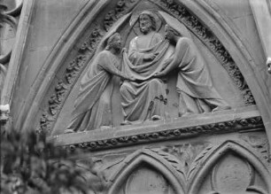 Südportal, Stephanusportal — Wimperg Relief