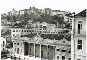 Bahia, deutsches Konsulat, im Hintergrund die Oberstadt