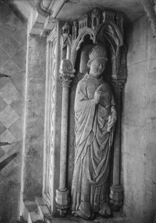 Liegefigur des Bischofs Gérard de Conchy
