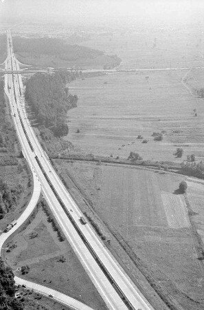 Baden-Baden: Autobahnparkplatz vor dem Kleeblatt