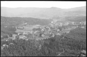Jonsdorf. Blick auf Jonsdorf