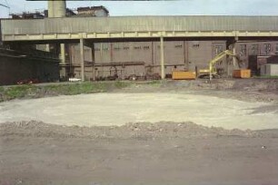 abgerissenes Fundament Kühlturm 5, Sammelschienenbrücke, von SW