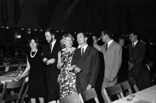15. Tagung 1965 Physiker: Polonaise angeführt von Frau Steurer und Rudolf L. Mößbauer
