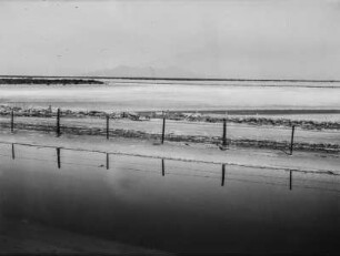 Salzfeld : Ein Salzfeld am südlichen Ende des Great Salt Lake