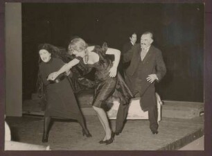 Sechs Personen suchen einen Autor (Luigi Pirandello)