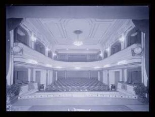 Stadttheater, St. Pölten: Ansicht Zuschauerraum (Negativ zu Inv. Nr. TBS 237,05)