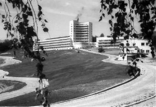 Moreni: Sanatorium, Front nahe (Vordergrund)