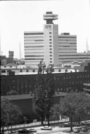 Berlin: Blick vom Hotel Bellevue auf Haus des Rundfunks und SFB