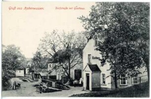 Hohenwussen. Dorfstraße mit Gasthaus