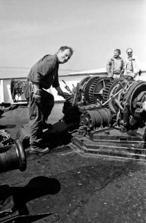 Germershausen, Thorsten: aus Hamburg hält Wache auf dem Deck des Museumsschiffs "Stettin" in Kiel
