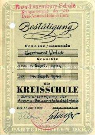 Bescheinigung über die Absolvierung eines Lehrganges an der Kreisparteischule