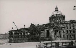 Berliner Schloss mit Schlossfreiheit und Schleusenbrücke