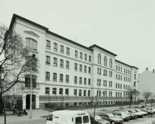 16. Grundschule