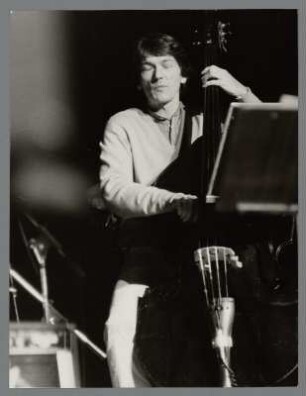 Jean-Francois Jenny-Clark : Portrait des Bassisten Jean-Francois Jenny-Clark beim 26. Jazz Jamboree Warschau 1984