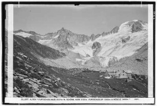 Zillertaler Alpen. Furtschaglhaus (2337 Meter), Mitte Schönbichler Horn (3132 Meter), Furtschaglspitze (3200 Meter), Mösele (3480 Meter)