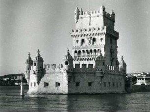 Torre de Belem, vom Wasser aus, Portugal