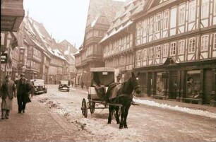Hildesheim: Osterstraße, Vordergrund Wagen
