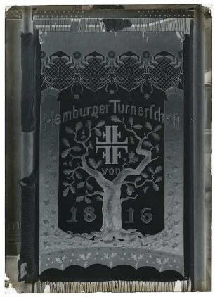 Aufgespanntes Textil mit Motiv "Hamburger Turnerschaft von 1816"