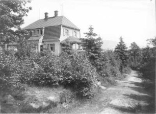 Deuben (Freital-Deuben). Walderholungsstätte im Wettingrund. Rückseite