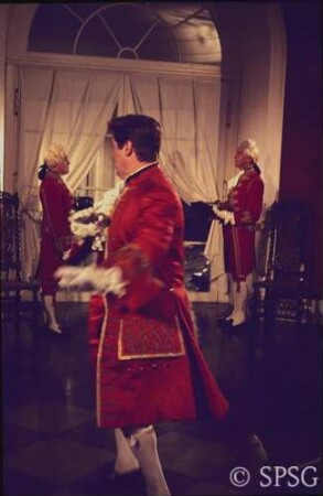 Filmaufnahmen "Modecocktail" mit Günter Pfitzmann, Schloss Charlottenburg.
