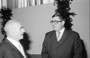 Freiburg: Novotel; Klaus und neuer Weinbaupräsident Peter Schüttler
