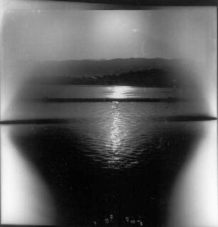 Reisefotos Norwegen. Abendstimmung über dem Atlantik vor der norwegischen Küste