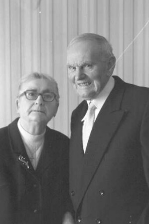 Diamanthochzeit der Eheleute Elisabeth und Georg Kleinhans aus dem Zypressenweg 27 in Neureut
