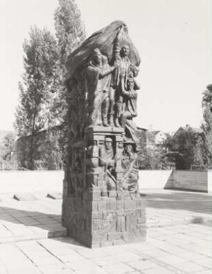 Stele für die Opfer des Faschismus und Militarismus