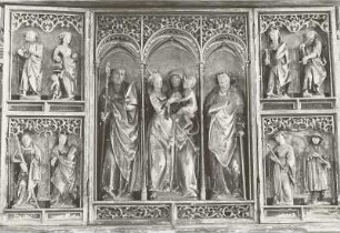 Die heilige Anna Selbdritt, flankiert von den Heiligen Dionysius und Laurentius