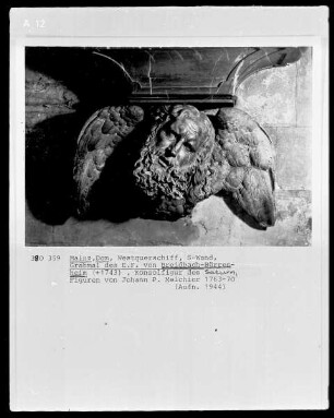 Grabmal des Domprobstes Emmerich Franz von Breidenbach-Bürresheim: Saturn