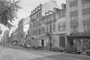 Planungen zum Abriss zweier Häuser am Kaiserplatz für den Bau eines Ladenzentrums durch die Colonia-Versicherung