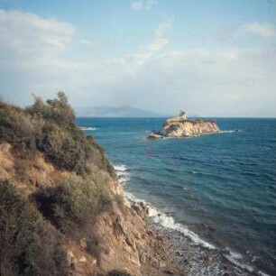 Nea Pyrgos, Nord-Euböa. Bucht von Nea Pyrgos. Drüben Kap Stavrós vor Volos.