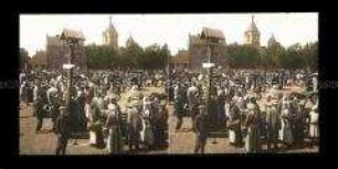 Belebter Markt in Slupca