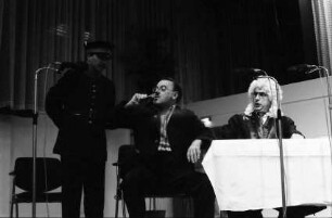 Freiburg: Kongresssaal, Abend der Begegnung, Komisches Terzett, "Eine fidele Gerichtssitzung"