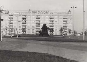 Dresden-Altstadt, Steinstraße 5, 3 und 1. Wohnhäuser (um 1965). Blick über den Rathenauplatz