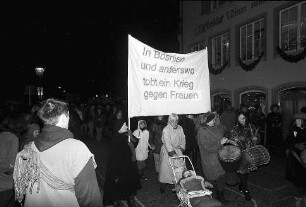 Freiburg im Breisgau: Frauen demonstrieren gegen Vergewaltigungen in Bosnien