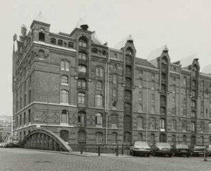 Hamburg-HafenCity, Brook. Speichergebäude. Ansicht von der Sandbrücke