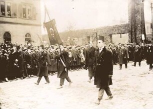Die Beisetzung des Reichspräsidenten Ebert in Heidelberg am 5. März 1925 (die türkische Studentenverbindung)
