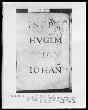 Francosächsisches Evangeliar — Explicit mit Kapitalen, Folio 143verso