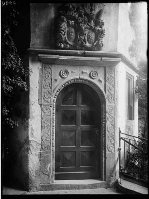 Zwingenberg Schloss Zwingenberg Torgebäude - Portal zum äußeren Treppenturm
