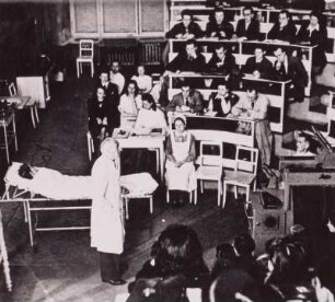 Berlin, Charité, Vorlesung Innere Medizin bei Professor Dr. Th. Brugsch