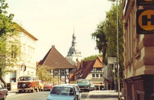 Freiligrathstraße. Detmold. Blick über die Kanalbrücke zur Erlöserkirche