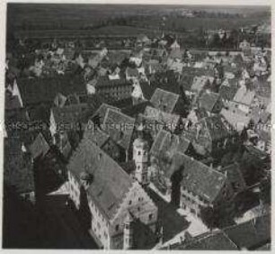 Nördlingen, Blick vom "Daniel" (Kirche St. Georg) aufs Rathaus