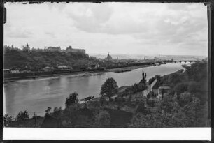 Pirna, Fährstelle gegen Sonnenstein, Altstadt und Elbbrücke