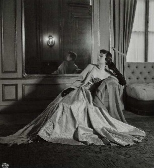 Modeaufnahme aus dem Salon 'Stone & Blyth' (Adlmüller), Wien