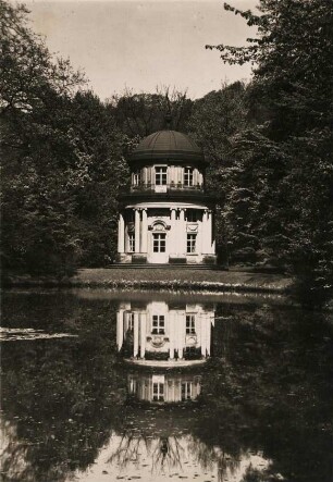 Schloss Pillnitz. Englischer Garten. Ansicht des 1780 entworfenen Englischen Pavillons