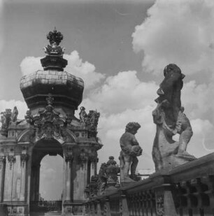 Dresden-Altstadt. Zwinger. Kronentor