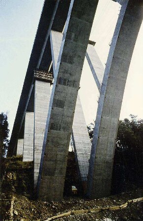 Talbrücke Neckarburg, km 662,353 - 662,718
