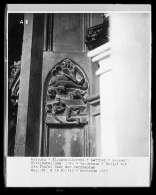 Relief mit dem Teufel über den Verdammten